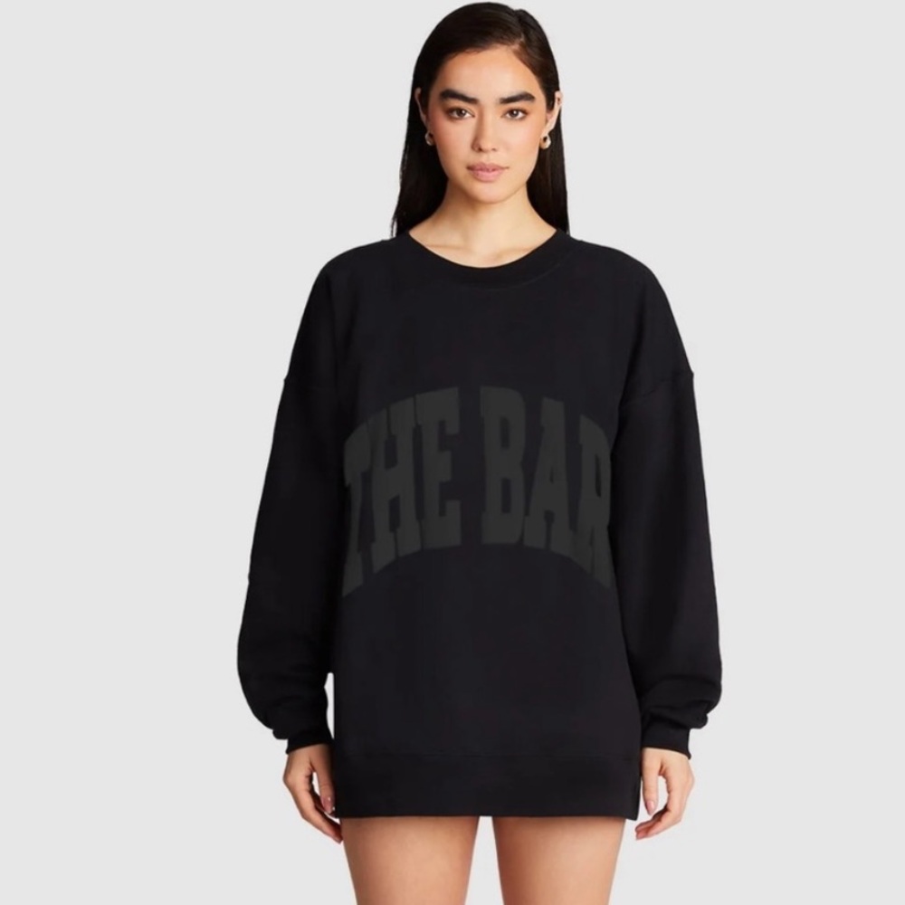 The bar varsity sweatshirt black size XL oversized trendy top crewneck logo